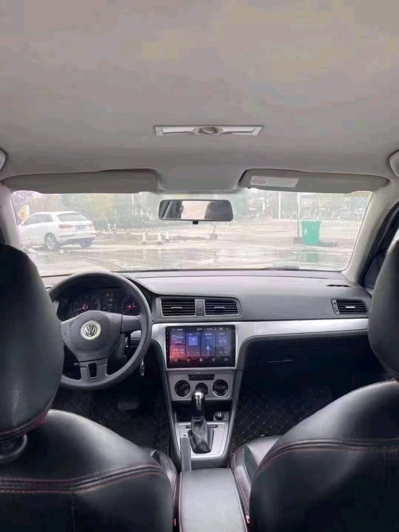 安顺17年大众朗逸8