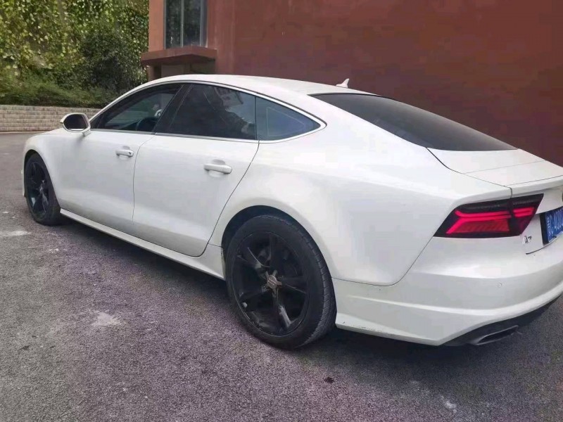 安顺17年奥迪A7L6