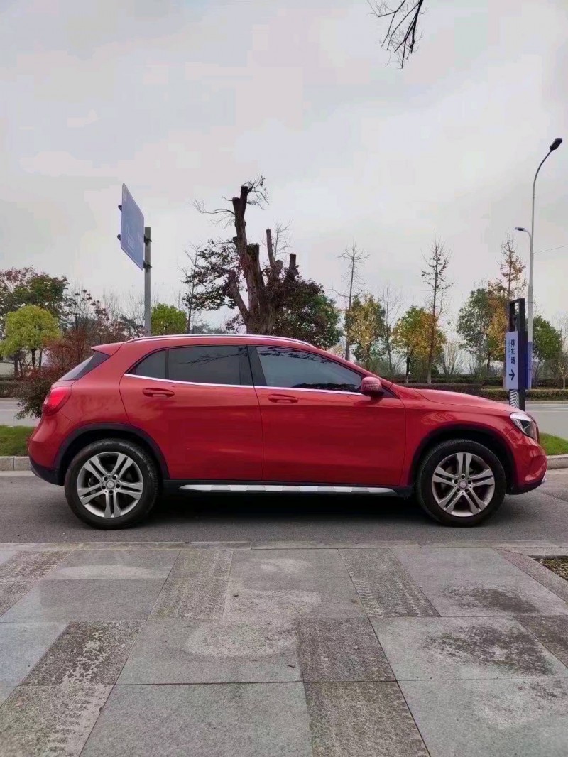 嘉兴17年奔驰GLA8