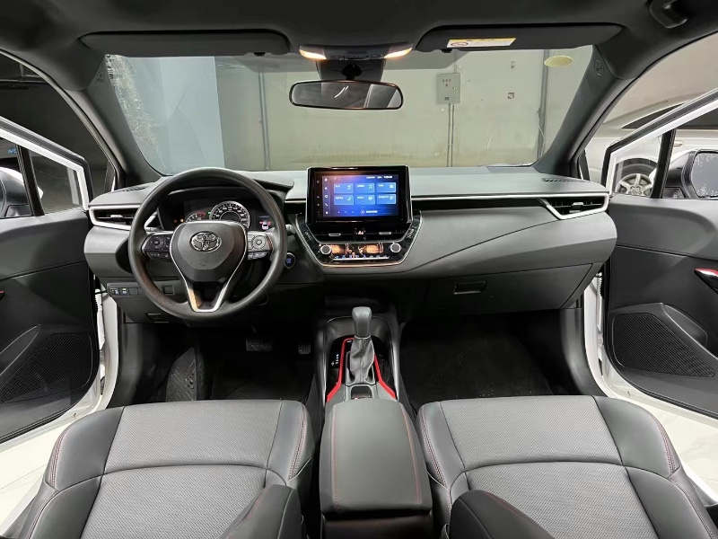 成都22年丰田雷凌6