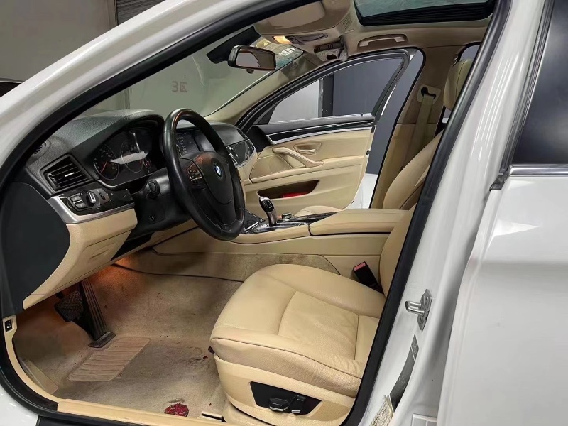 成都11年宝马5系8