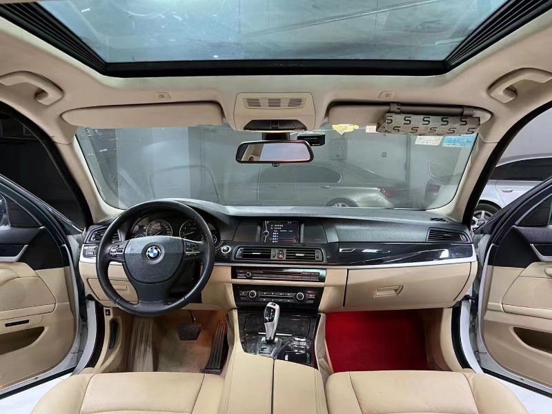 成都11年宝马5系6