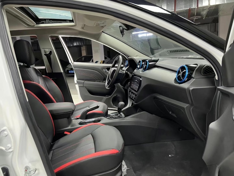 成都22年东南汽车DX33