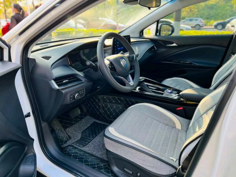 东莞22年别克微蓝3