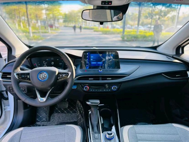 东莞22年别克微蓝5