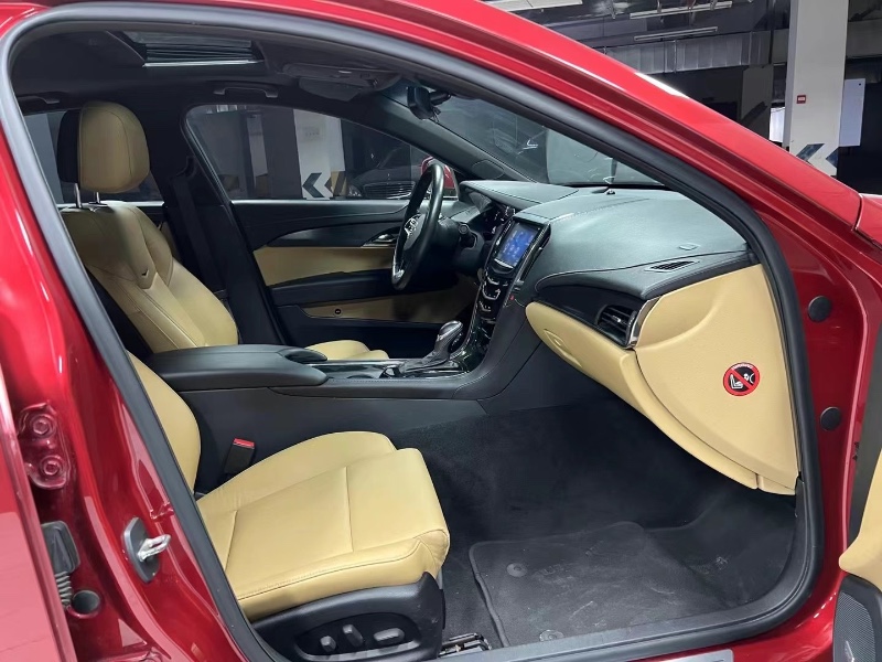 成都14年凯迪拉克ATS2