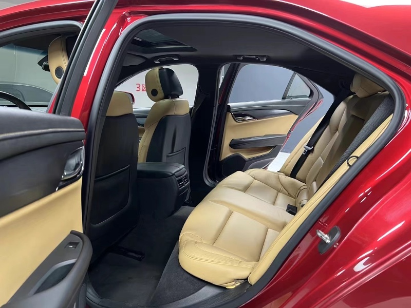 成都14年凯迪拉克ATS6