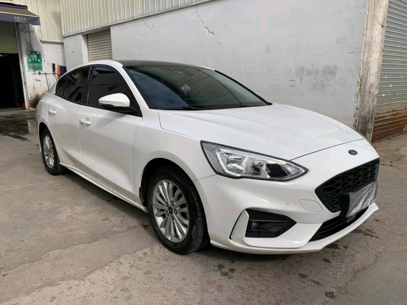 广州19年福特福克斯6