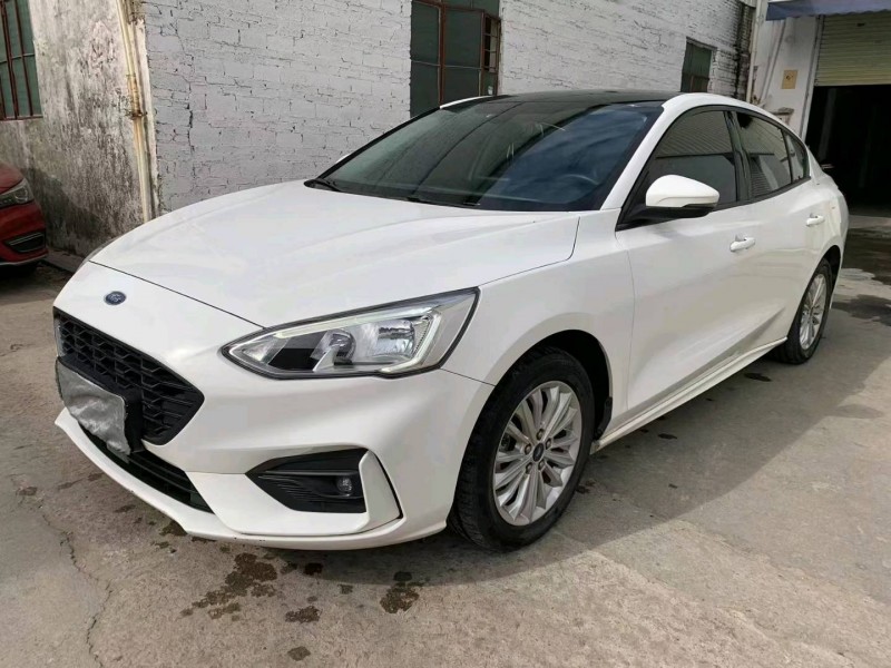 广州19年福特福克斯5