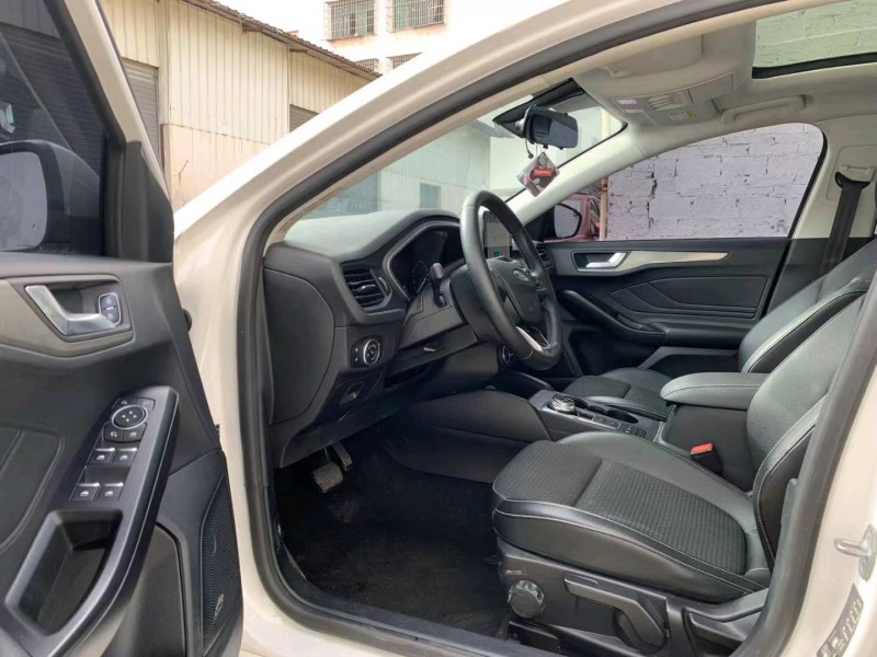 广州19年福特福克斯3