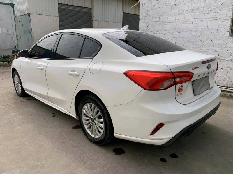 广州19年福特福克斯1