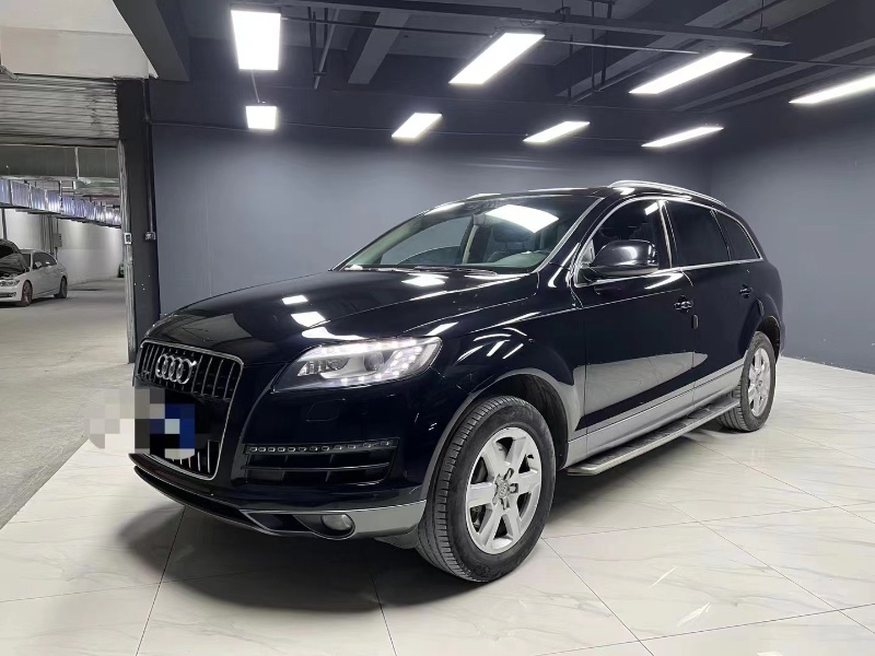 成都15年奥迪Q72