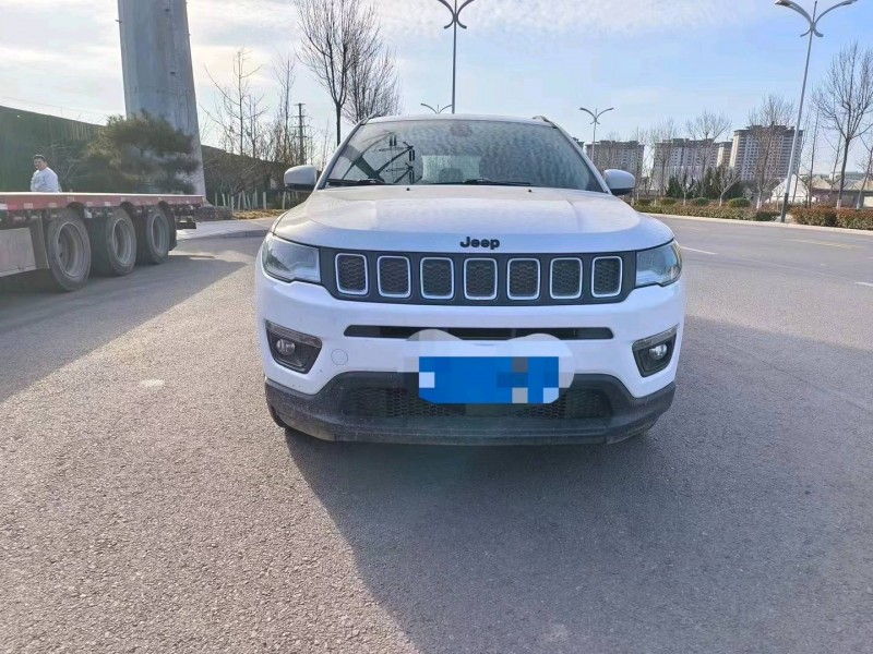 烟台17年Jeep指南者1