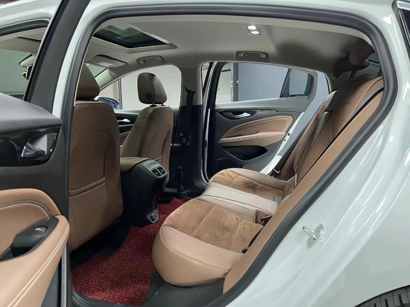 成都21年别克君威6