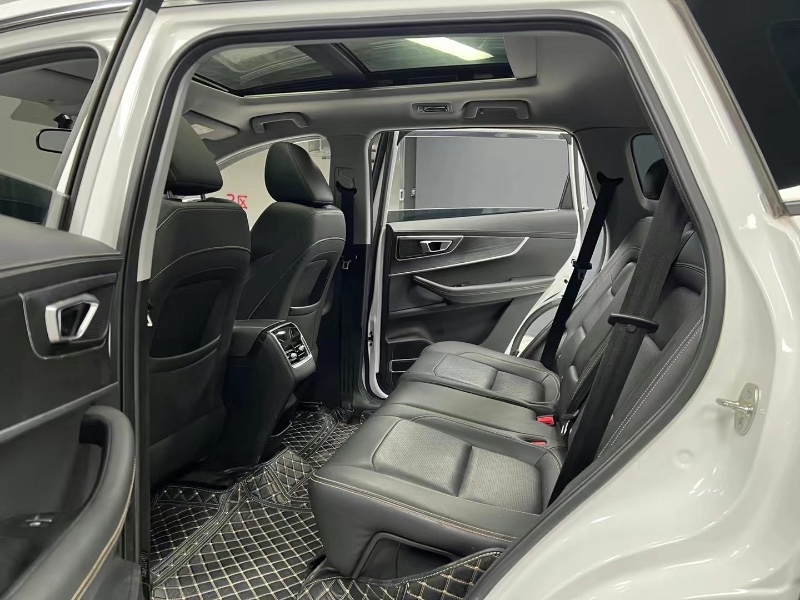 成都21年奇瑞瑞虎87