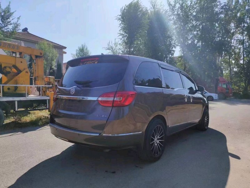 枣庄16年别克GL64