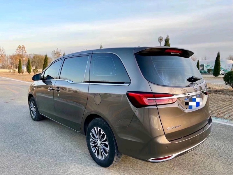 枣庄21年别克GL86