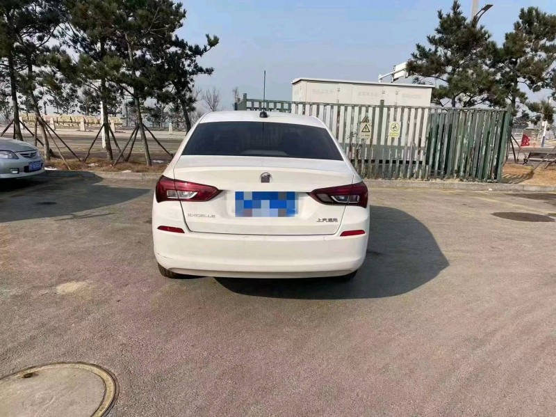 枣庄21年别克君越9