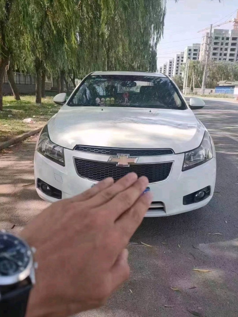 北京14年雪佛兰科鲁兹1