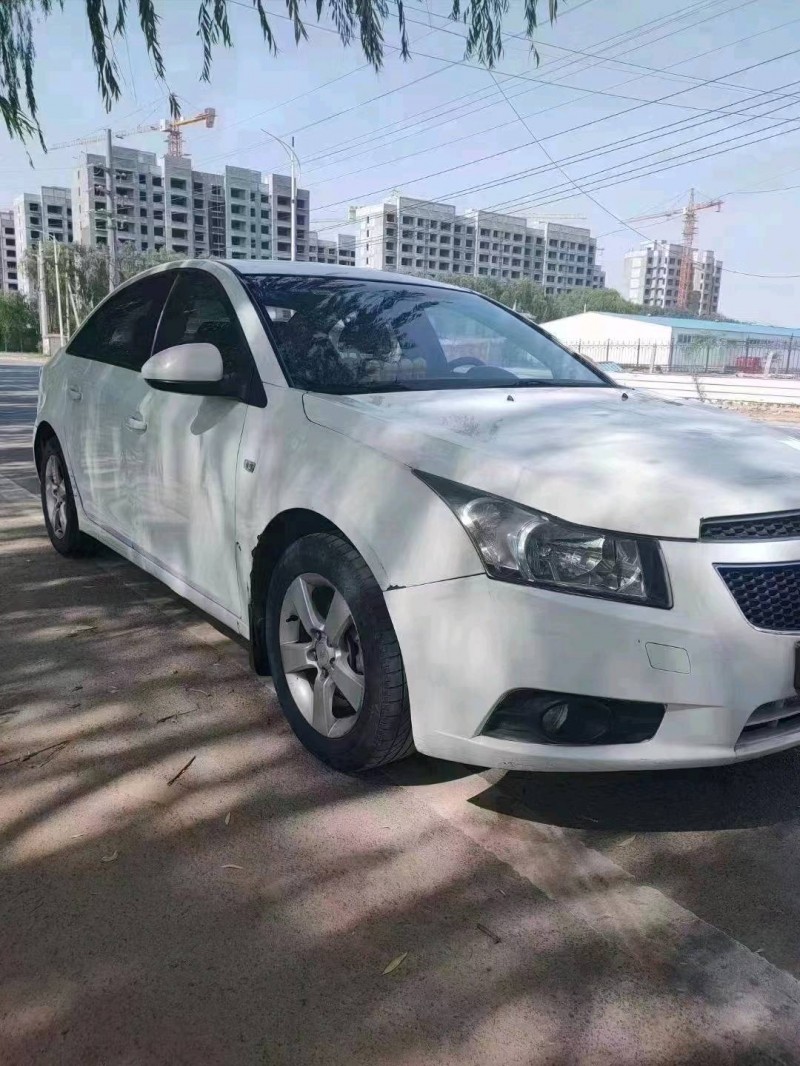 北京14年雪佛兰科鲁兹5