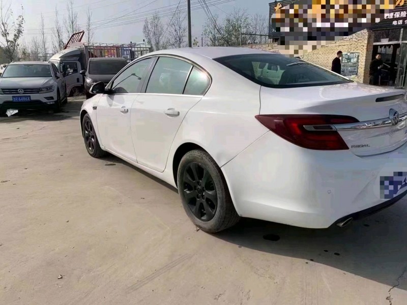 北京16年别克君威6