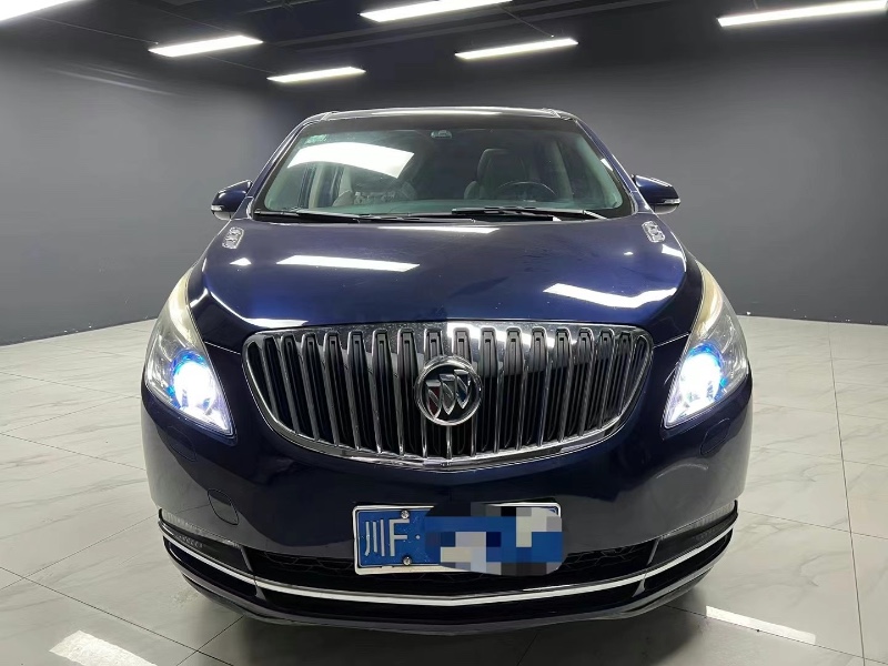 成都13年别克GL81