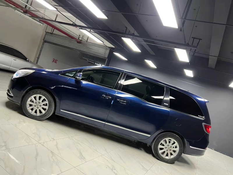 成都13年别克GL84