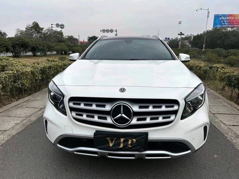 嘉兴19年奔驰GLA1