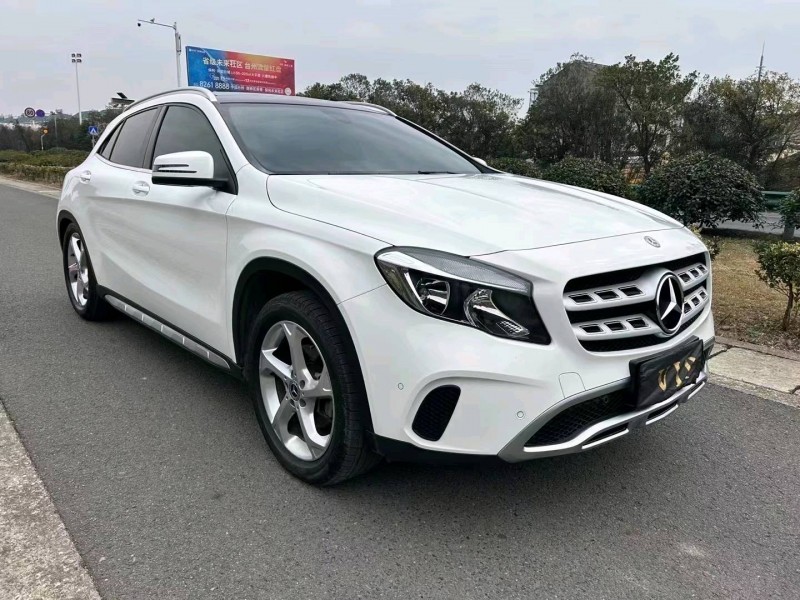嘉兴19年奔驰GLA7
