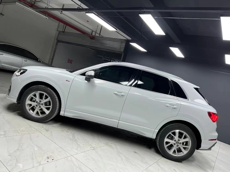 成都19年奥迪Q35