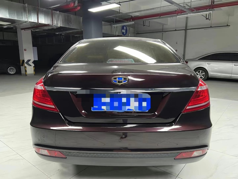 成都16年吉利帝豪5