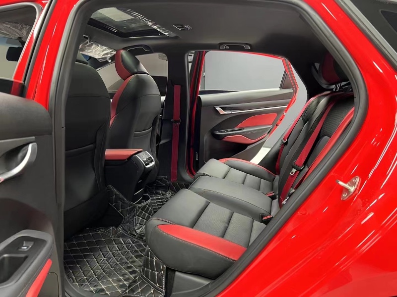 成都21年吉利缤瑞7