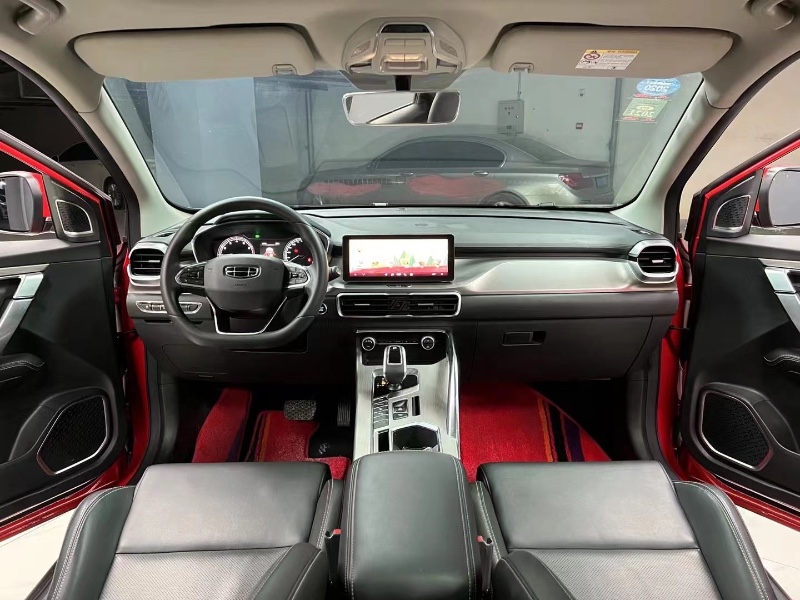 成都19年吉利缤越3