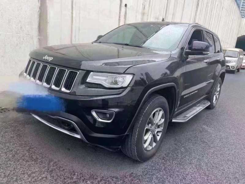 重庆16年Jeep大切诺基8