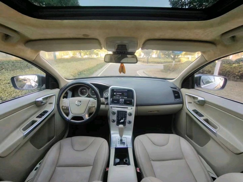 济南11年沃尔沃XC605