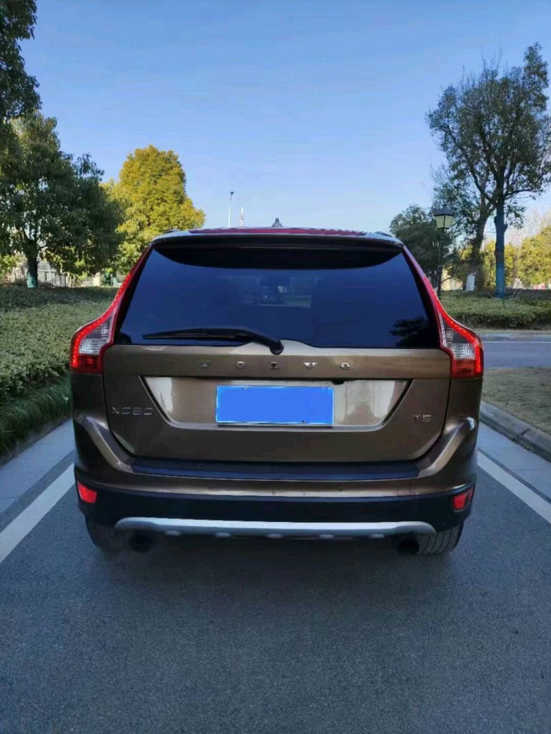 济南11年沃尔沃XC609