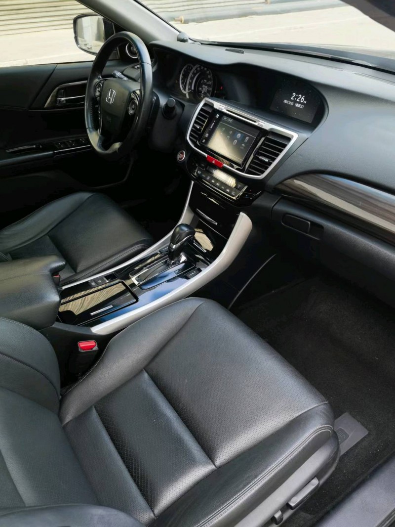 枣庄17年本田雅阁4