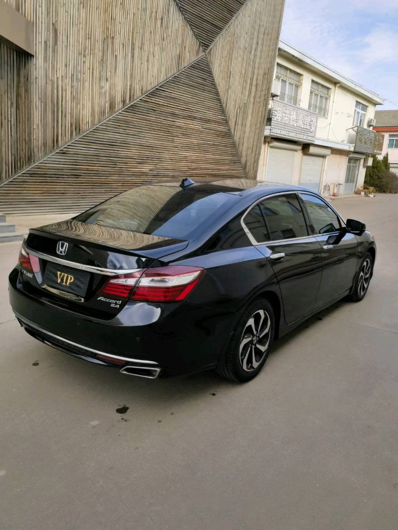 枣庄17年本田雅阁9