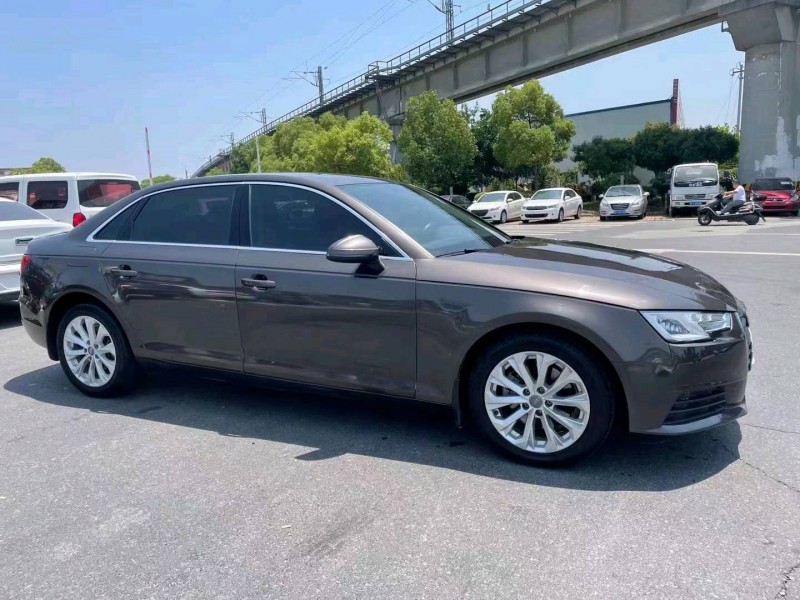 北京17年奥迪A4L2