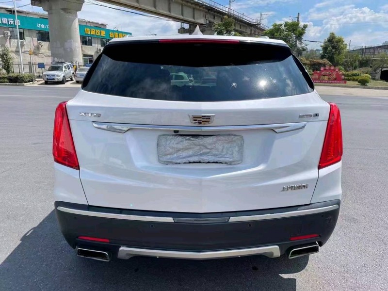 北京17年凯迪拉克XT59