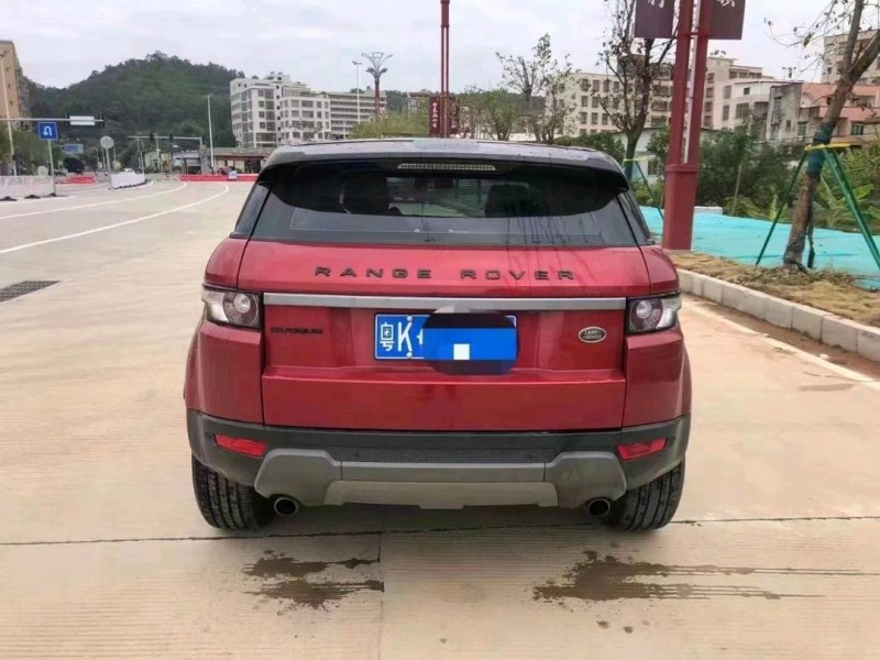 邯郸14年路虎极光1