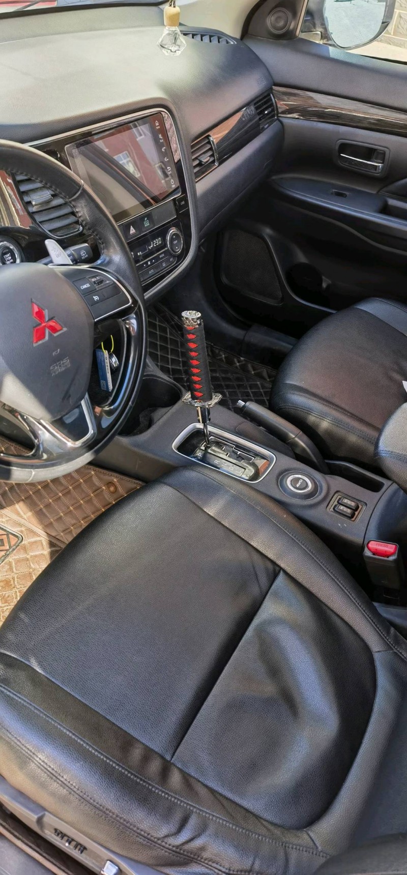 邯郸17年三菱欧蓝德5