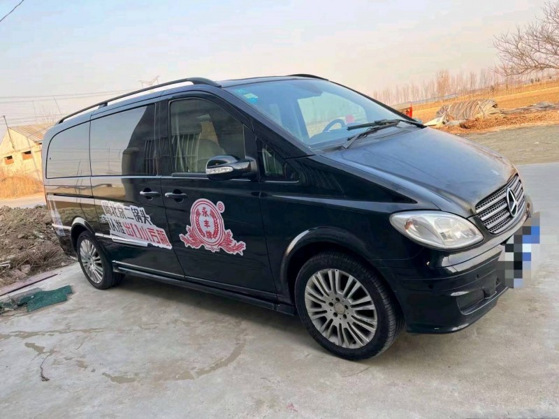 枣庄11年奔驰唯雅诺8