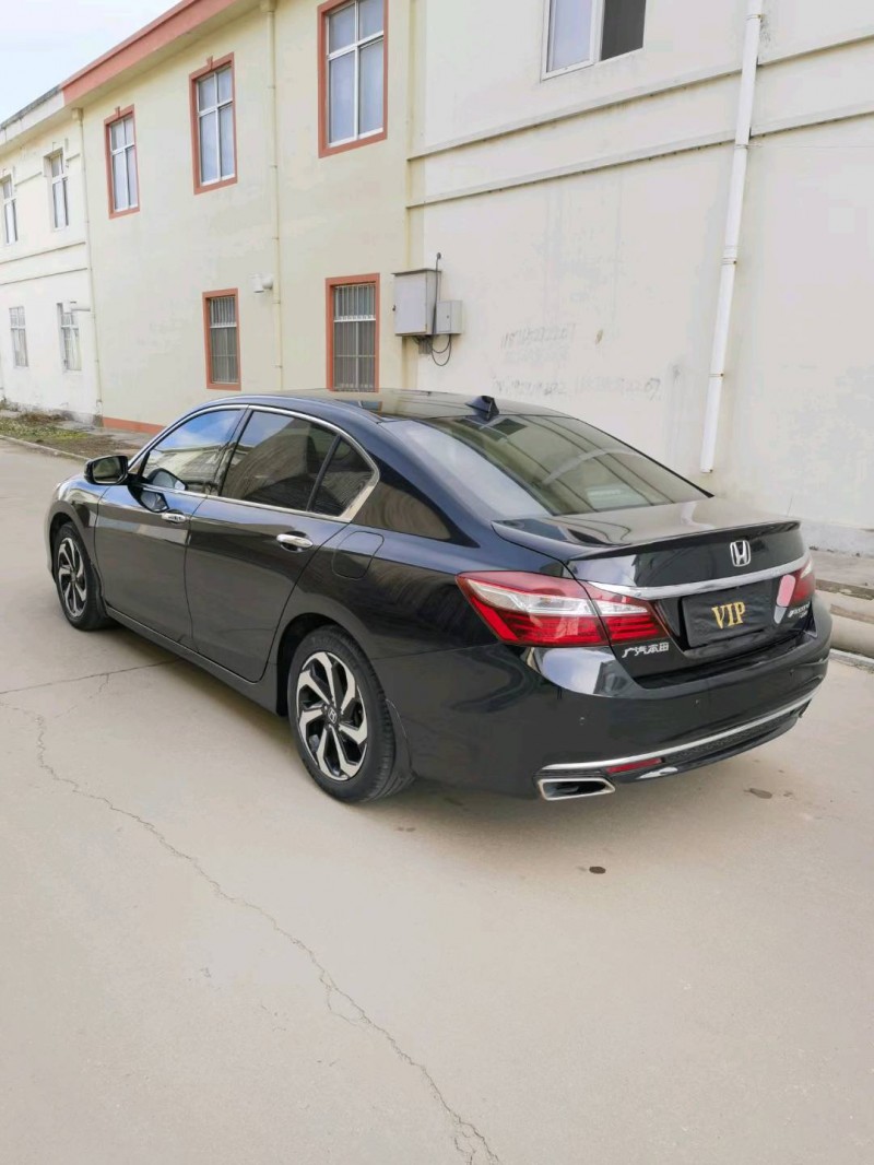 枣庄17年本田雅阁7