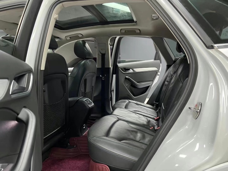 成都14年奥迪Q38