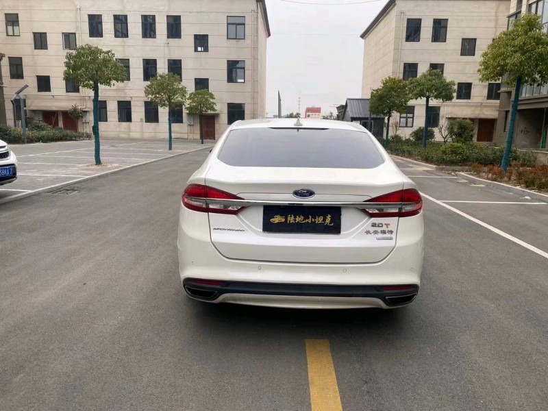 徐州17年福特蒙迪欧9