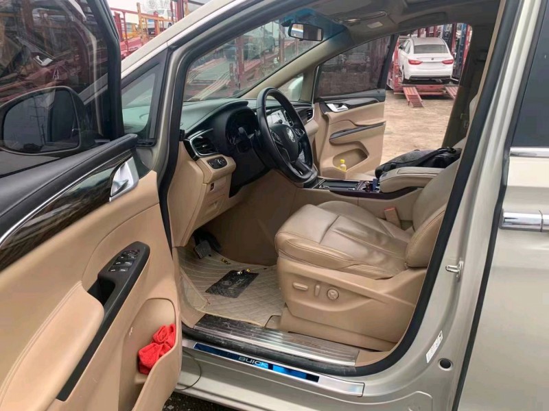 嘉兴18年别克GL86