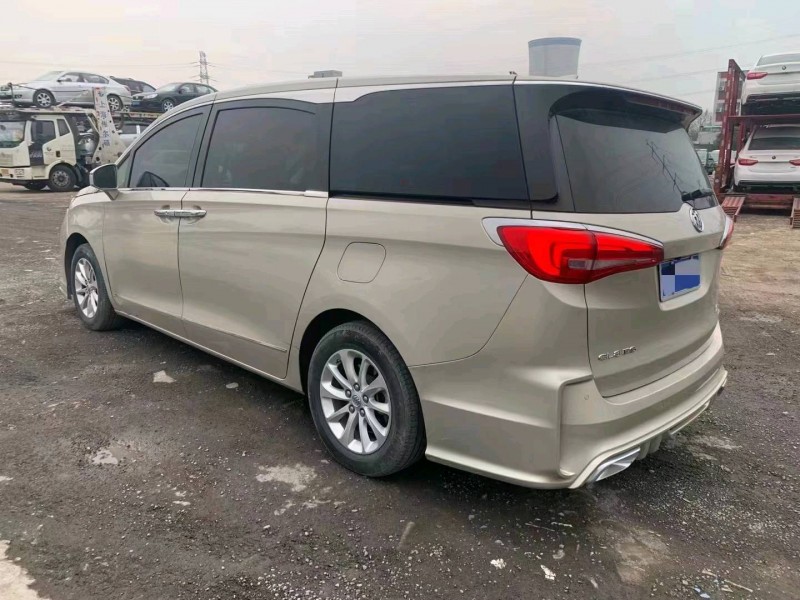 嘉兴18年别克GL87