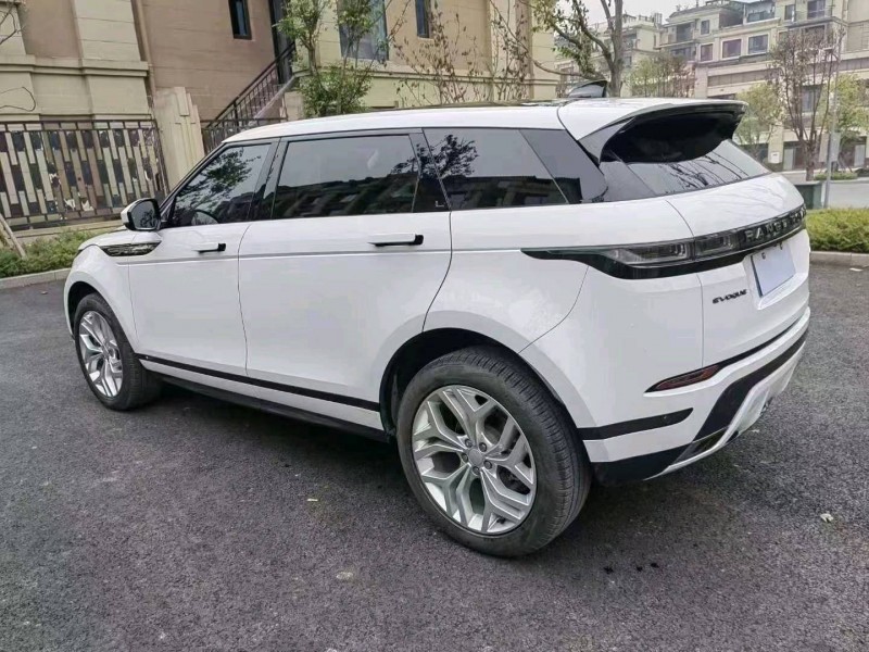 重庆22年路虎极光8