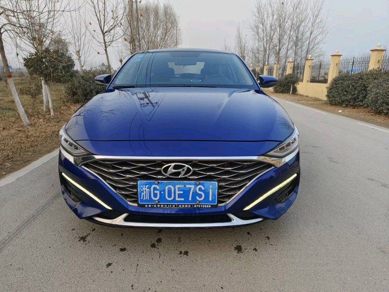 北京20年现代菲斯塔8